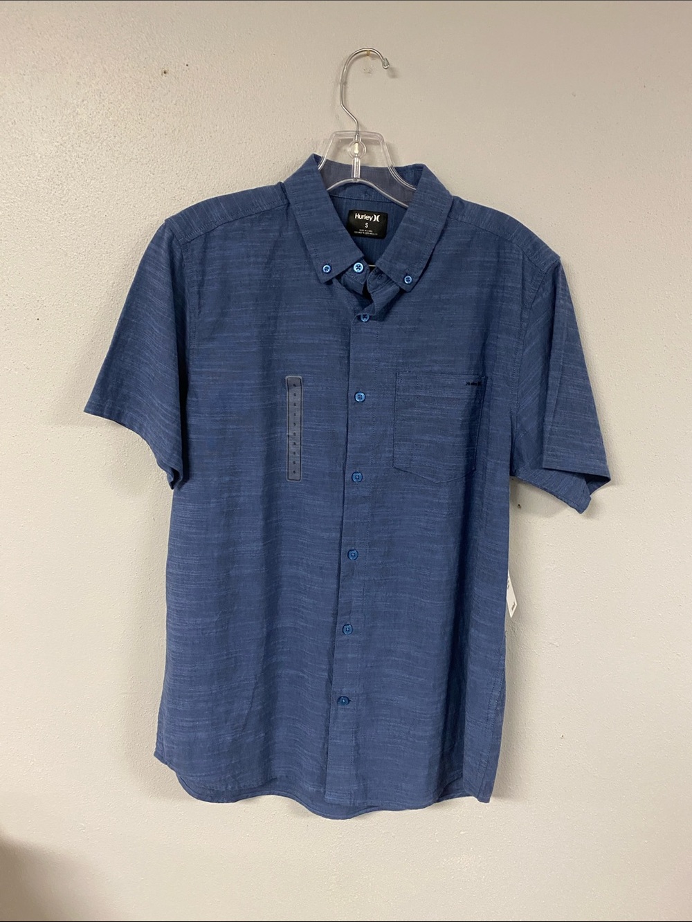 Hurley Men's Short-Sleeve Button-Down Shirt - Navy Blue. NWT Size S